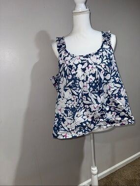 GAP Navy Floral Sleeveless Ruffled Strap Tank